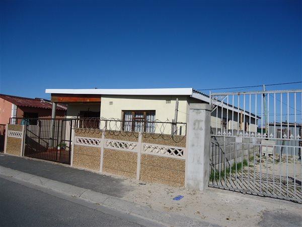 3 Bedroom Property for Sale in Sabata Dalindyebo Square Western Cape